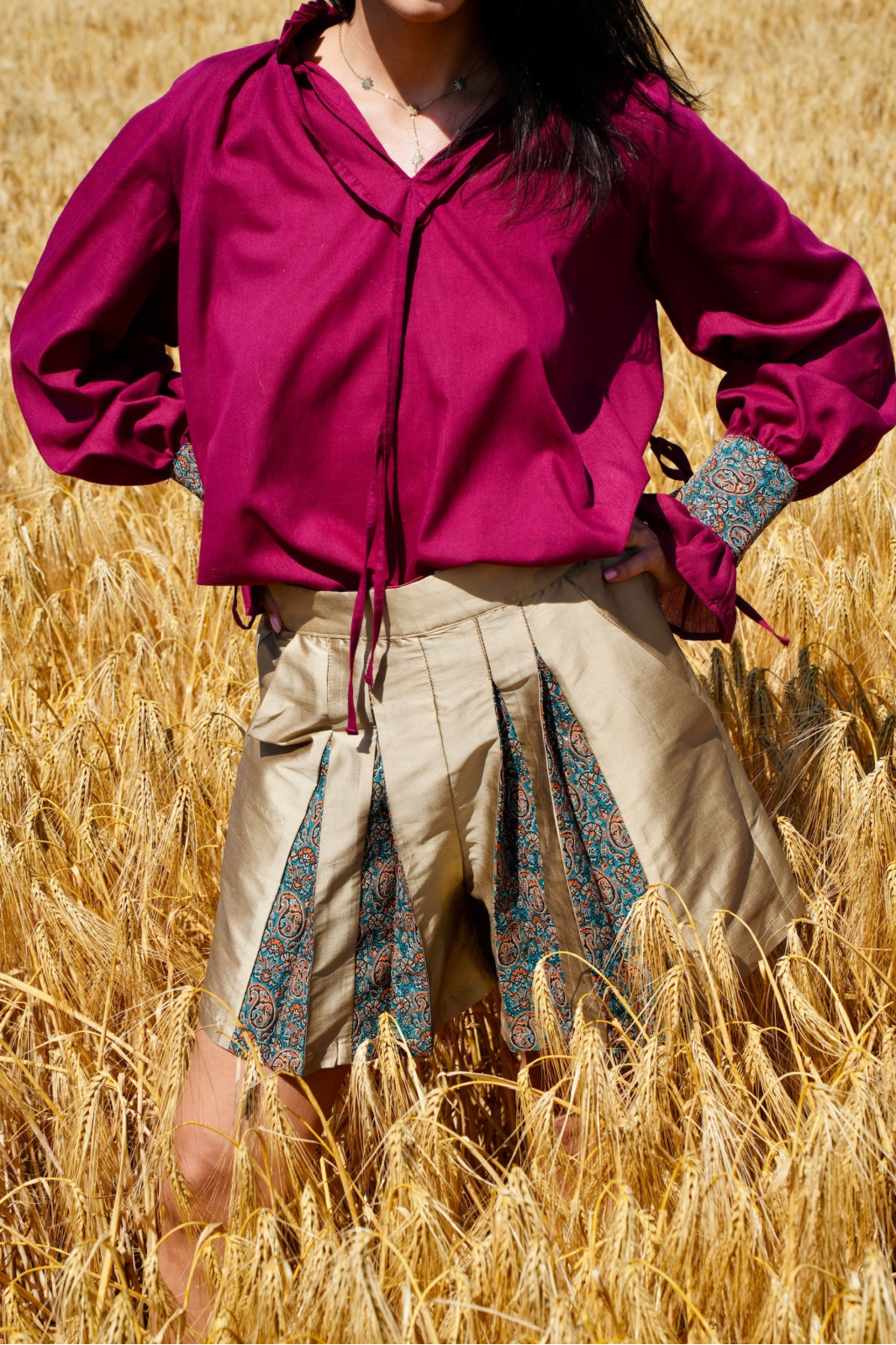Delbar Shorts - Gold